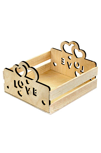 Подарочные Коробка деревянная 125/409-93 лоток прямоуг. с резными ручками- сердца love от производителя