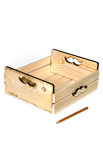 Коробка деревянная 125/601-93 лоток прямоуг. с резными ручками- усы / ПОД ЗАКАЗ